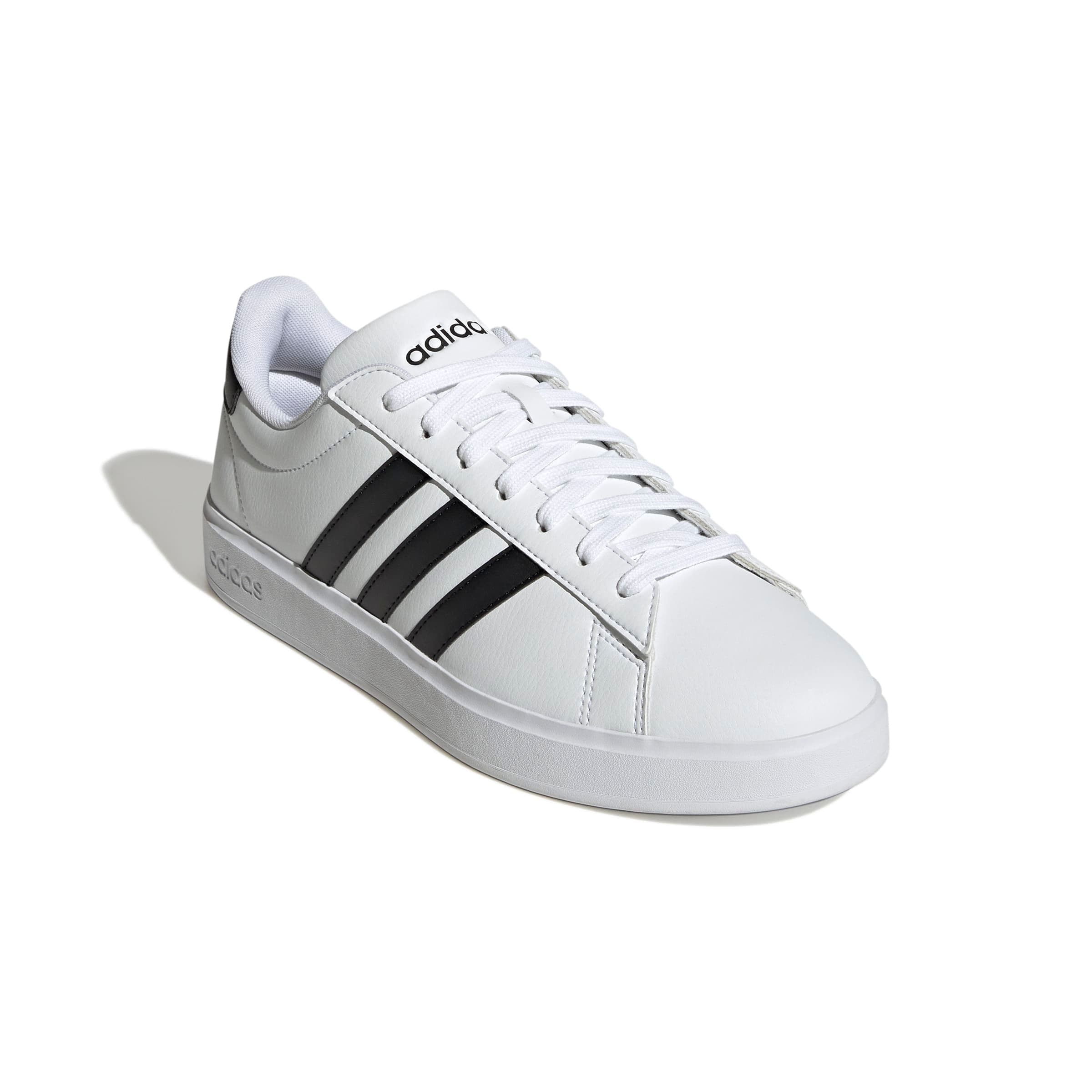 GW9195_6_FOOTWEAR_Photography_Front Lateral Top View_white.jpg
